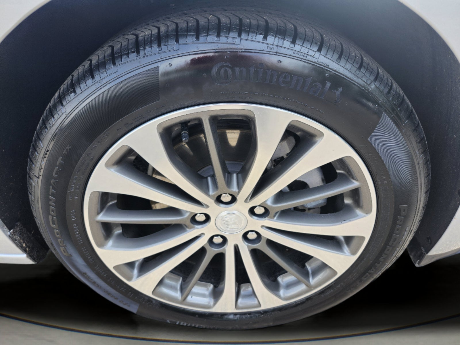 2017 Buick LaCrosse Essence