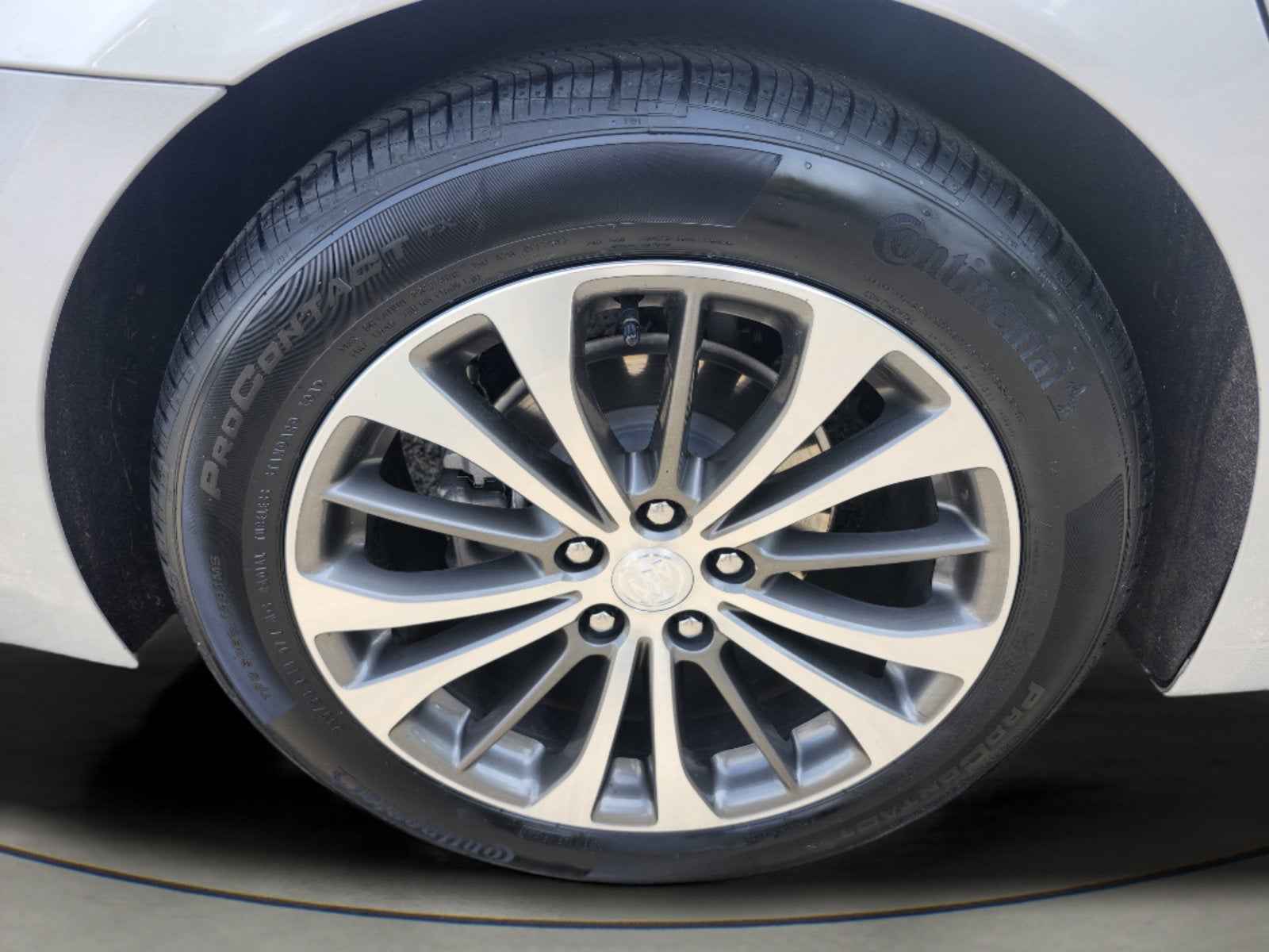 2017 Buick LaCrosse Essence