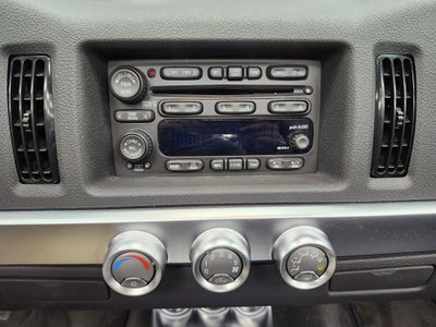 2004 Chevrolet SSR LS