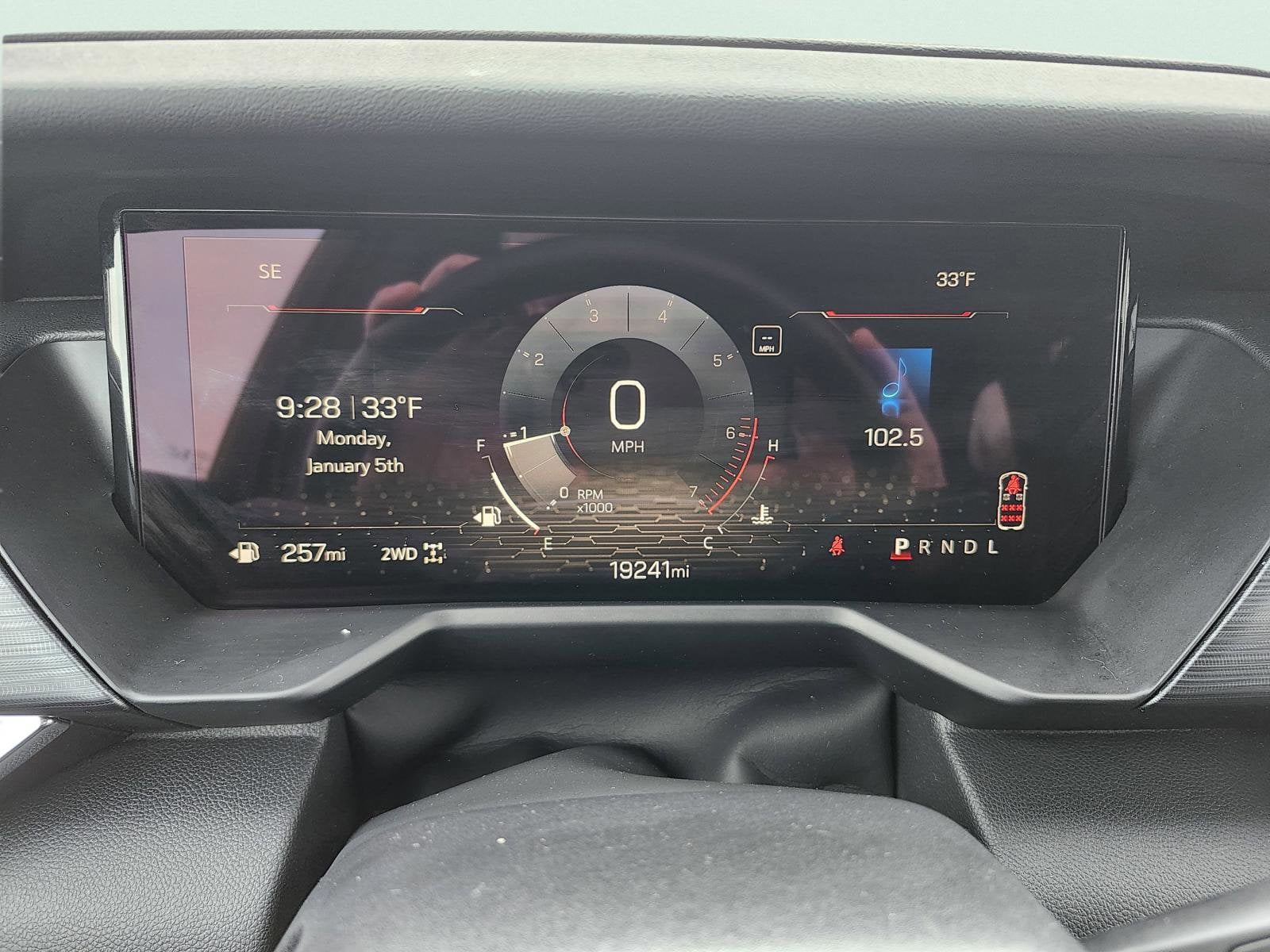 2025 GMC Acadia Elevation