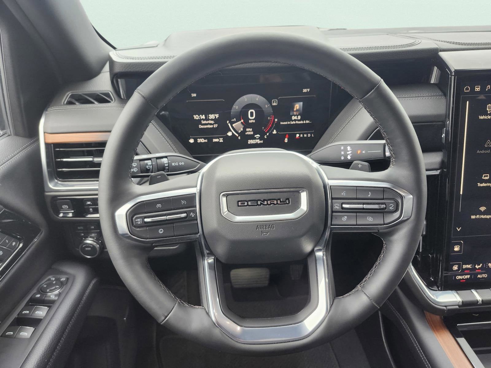 2025 GMC Yukon Denali