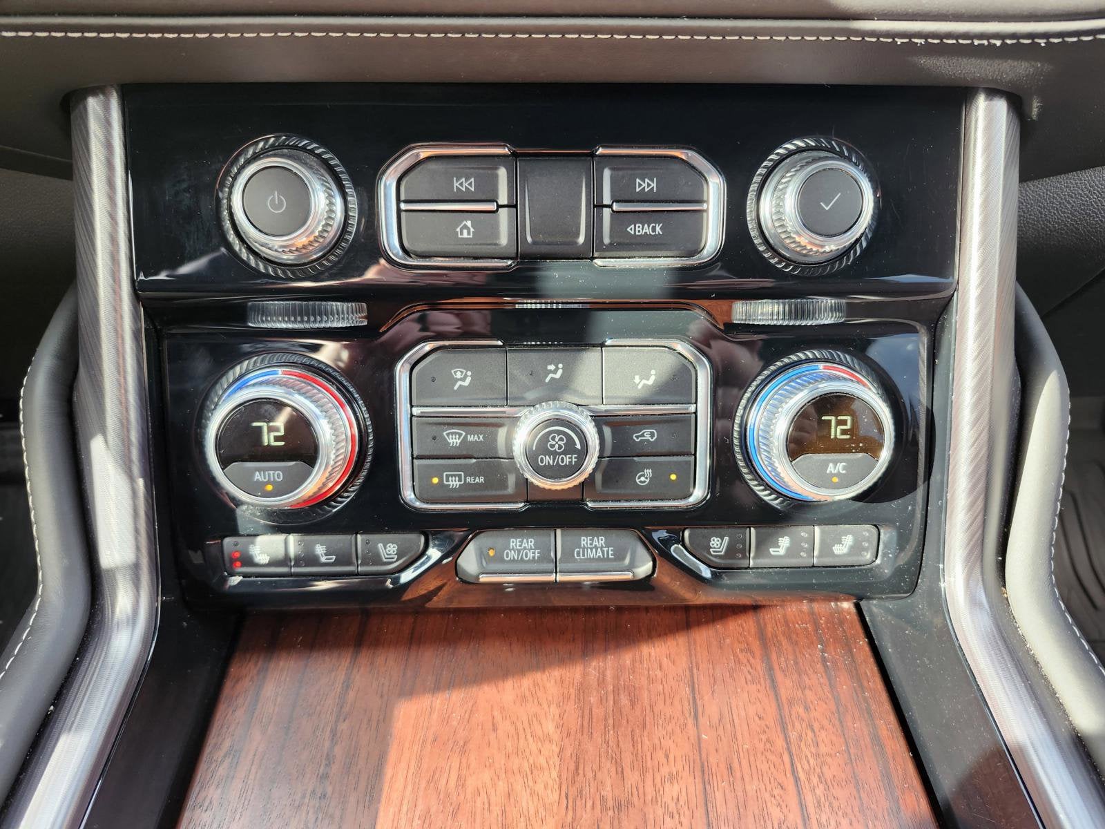 2024 GMC Yukon XL Denali Ultimate