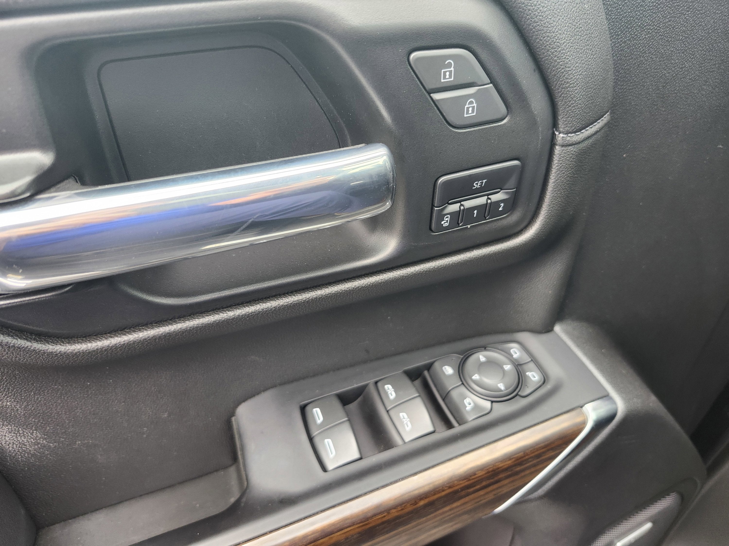 2022 Chevrolet Silverado 1500 LTD High Country